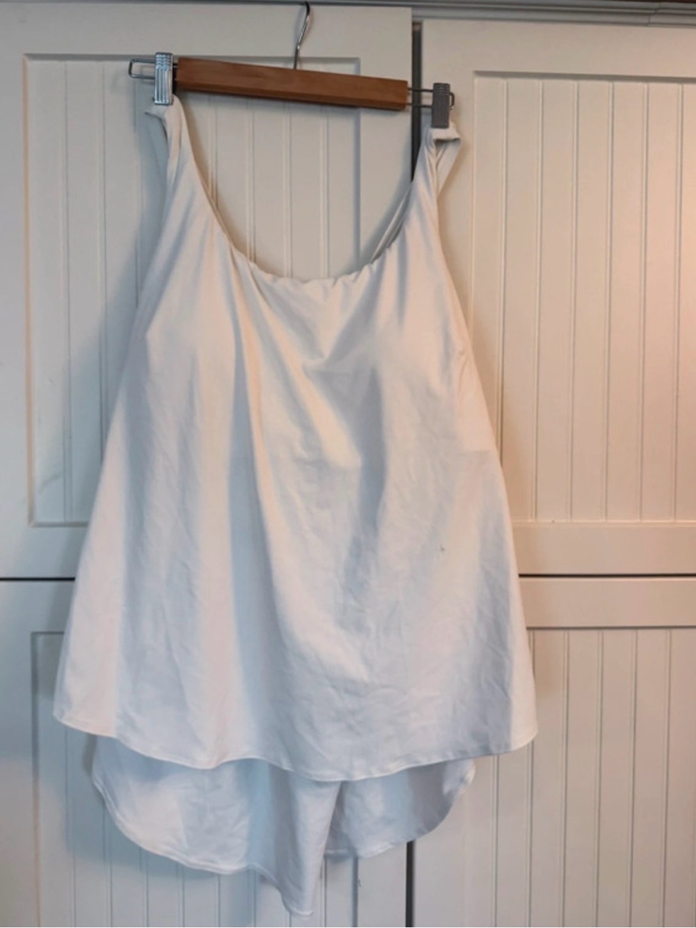 Halara UltraSculpt Round Neck Curved Hem Tank Top NWT - size 2X
